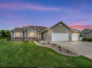 N2460 Benjamin Dr, Greenville, WI 54942
