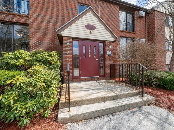 36L English Village Road #202, Manchester, NH 03102