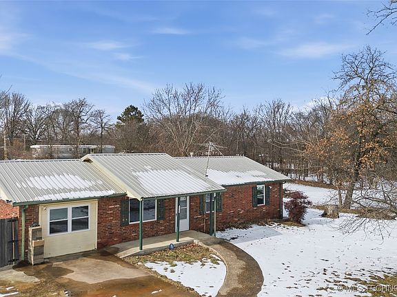 2nd image of 17564 W Grandview Dr