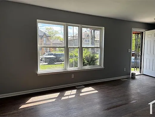 4 bed, 1306 sqft, $1,500 — Photo 3