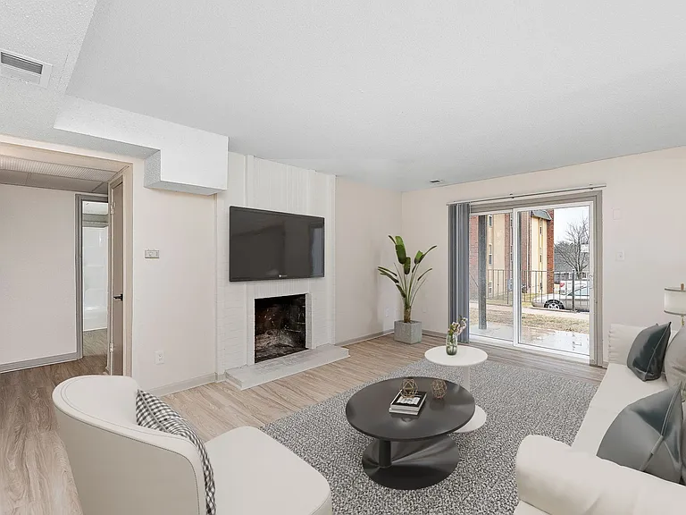 Oval Spring Apartments — Photo 23