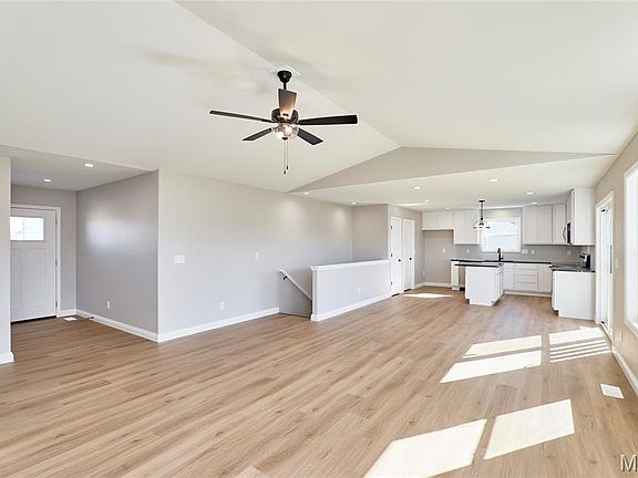 5th image of 28539 Shallow Water Rd