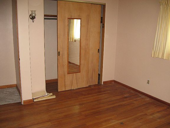 5th image of 5550 Dennis St