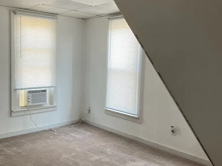 214 S Washington Ave — Photo 4