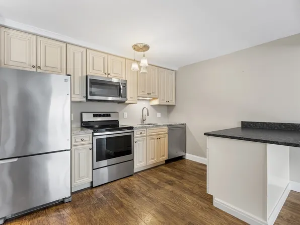 10 Roberts St APT 14, Somerville, MA 02145