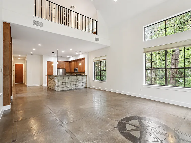 2309 Kinney Rd — Photo 6