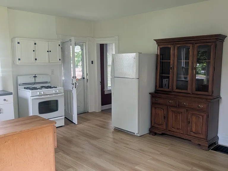24 Maple Ave #1 — Photo 10