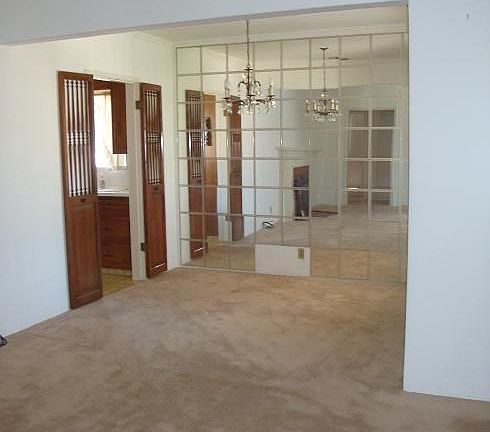 5th image of 5615 N Willard Ave #A