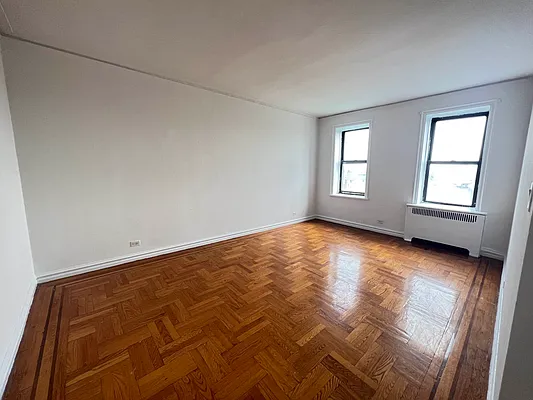 Rented by Bruma Realty LLC | media 9