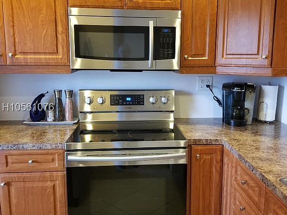 3rd image of 3431 NW 50th Ave APT 201