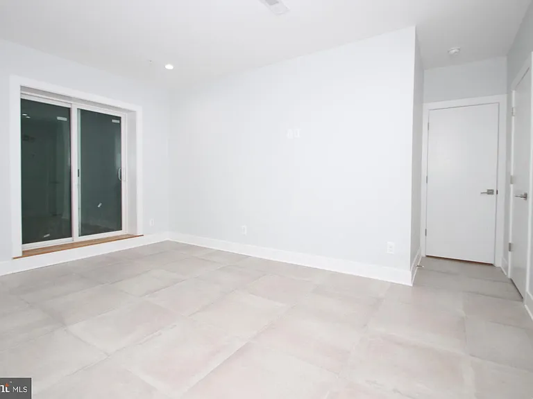 810 N Uber St #2 — Photo 28