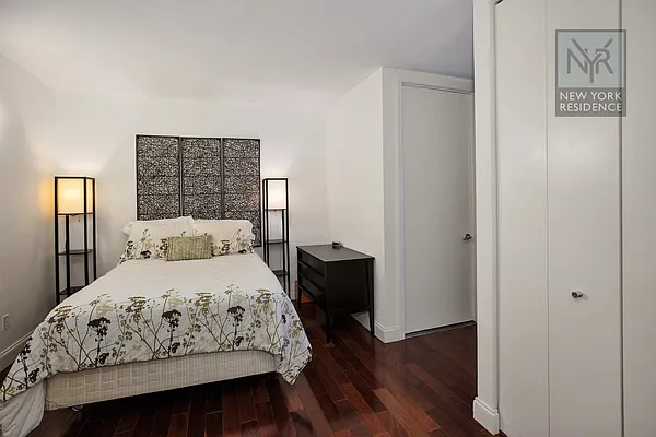 Rented by New York Residence | media 38