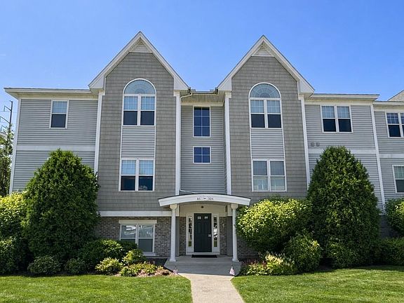 2nd image of 200 Roger Williams Ave Unit 305