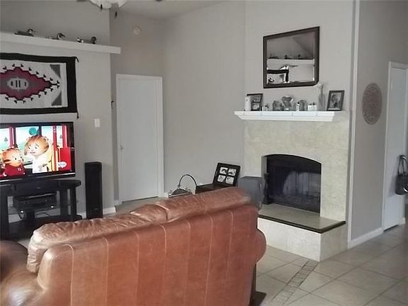 5th image of 6611 Pecanwood Dr