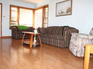 7839 New England Ave, Burbank, IL 60459