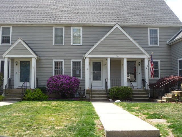 1st image of 504 Twin Lakes Dr