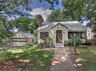 1070 Merritt St, Fairfield, CT 06825