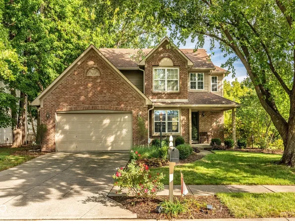 6522 Duck Pond Dr, Fishers, IN 46038