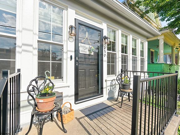 5th image of 257 Morris St
