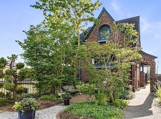 1949 8th Ave W, Seattle, WA 98119