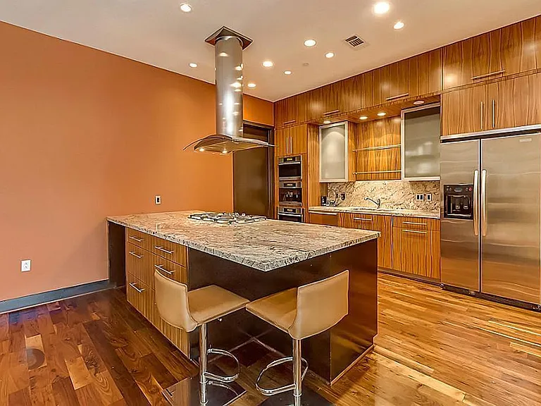 1600 Post Oak Blvd #1202 — Photo 3