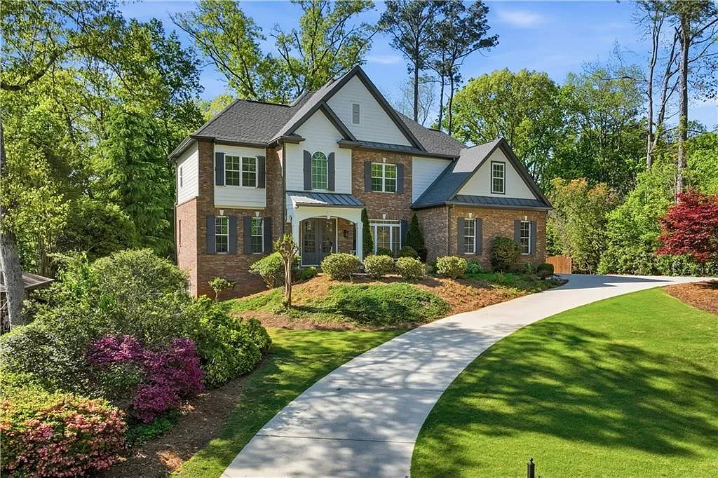 Building Photo - 6740 Castleton Dr