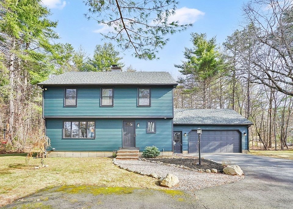 1st image of 3 Williston Dr