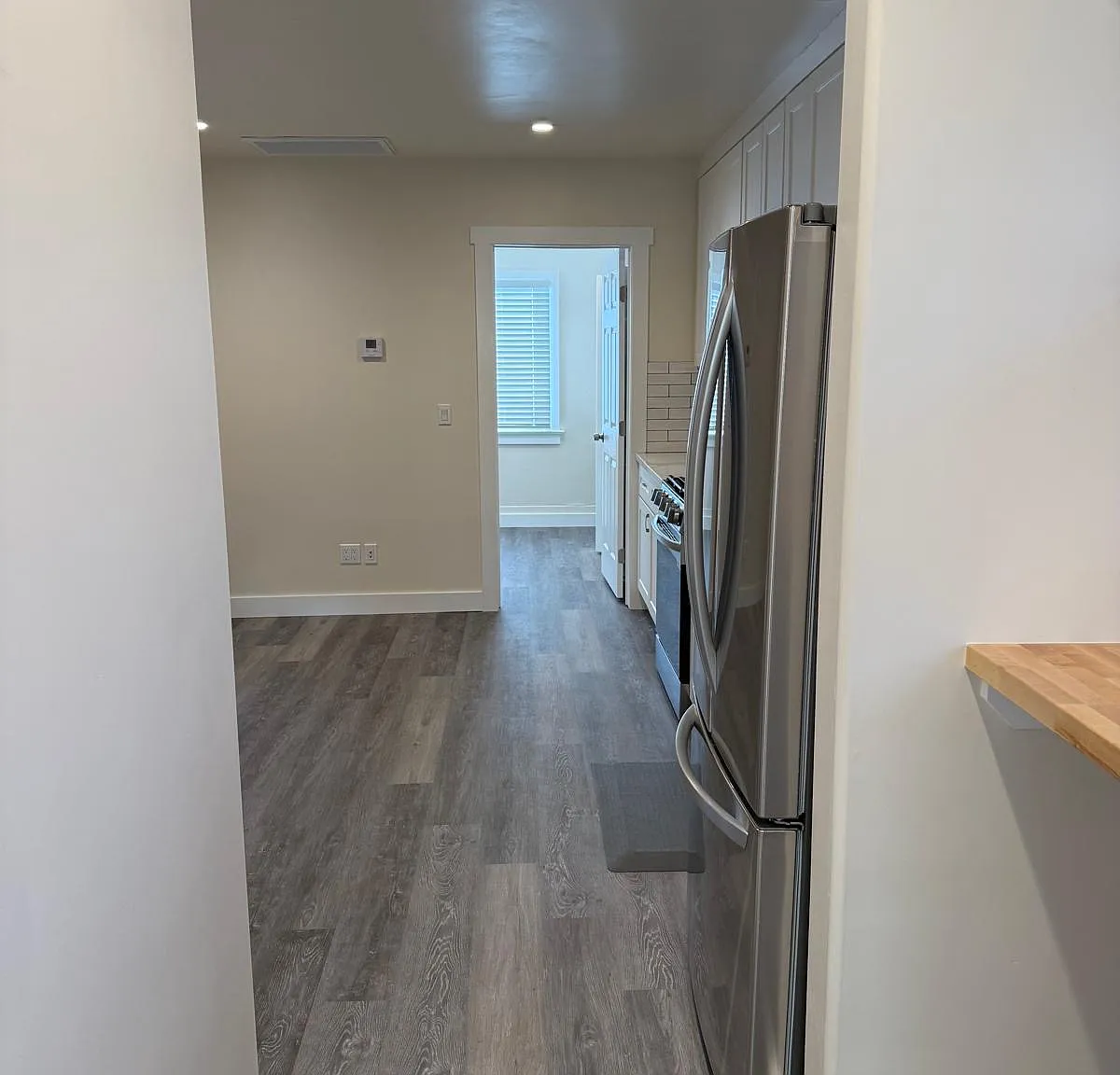 2 bed, 750 sqft, $3,800 — Photo 3