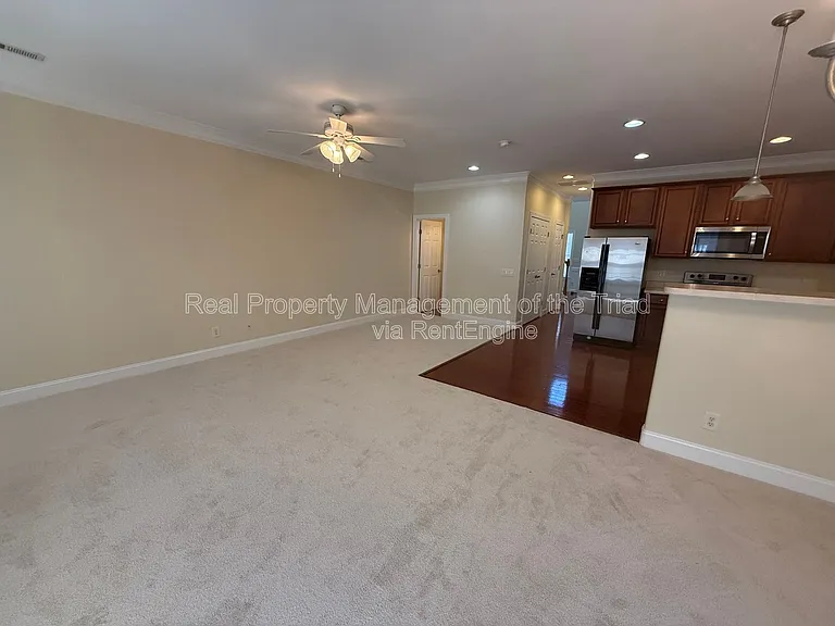103 Southlake Ct — Photo 9