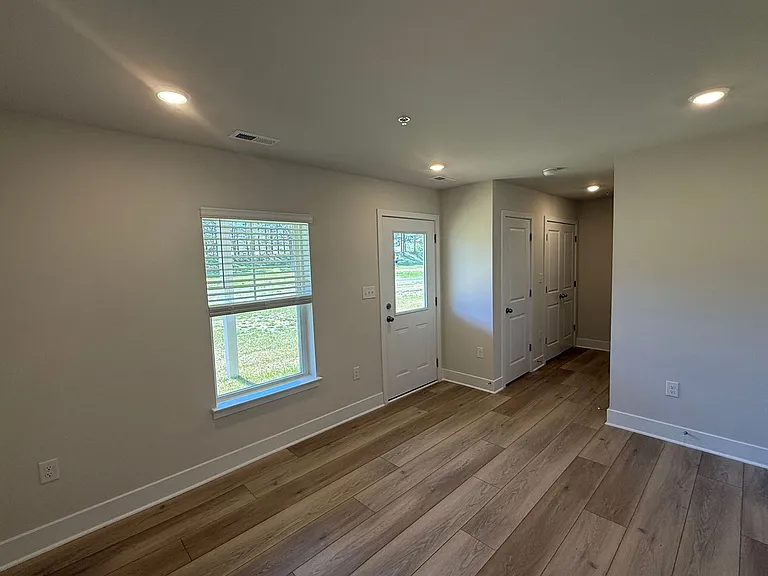 2108 Winterberry Ln — Photo 23