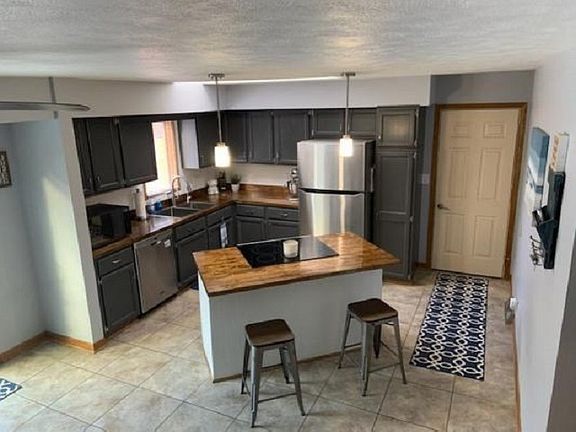 4th image of 6164 Windmill Ln