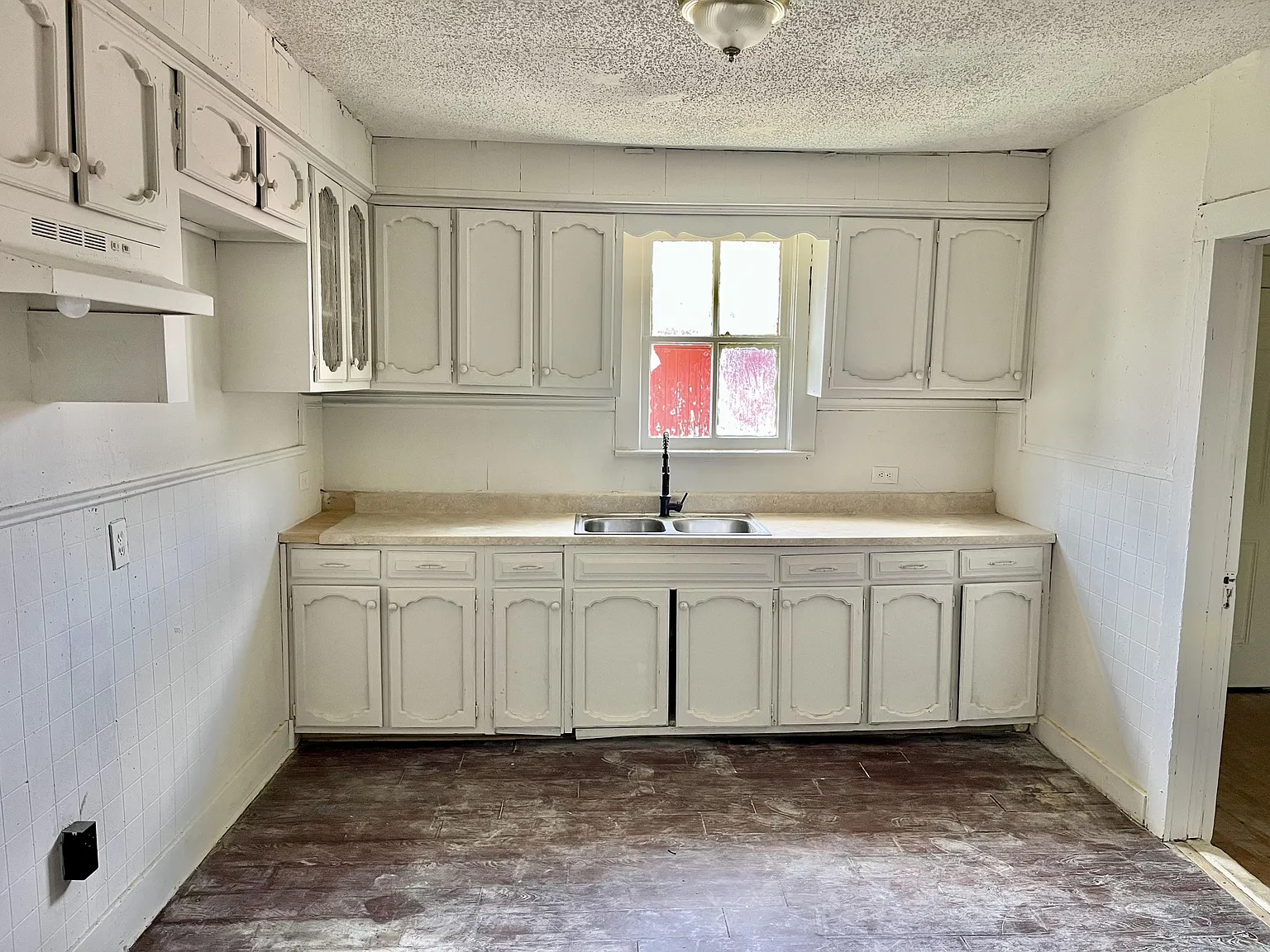 mb 4731 East Brookstown Drive - 1 — Photo 3