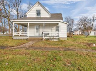 377 W Lincoln St, Hawk Point, MO 63349