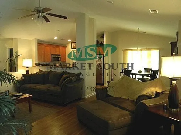 128 Lakepointe Dr, Savannah, GA 31407