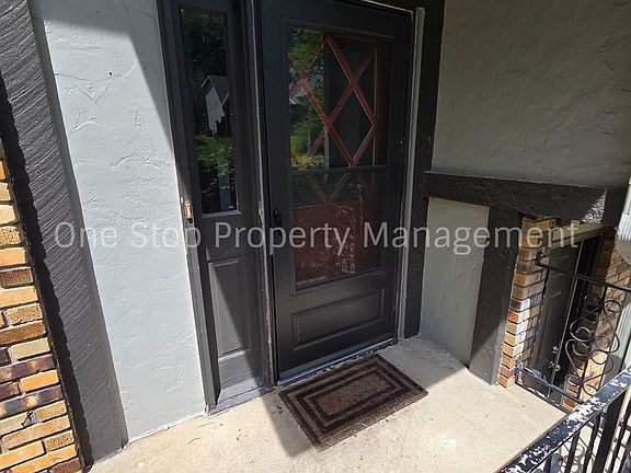 3rd image of 3032 NE 73rd Ter