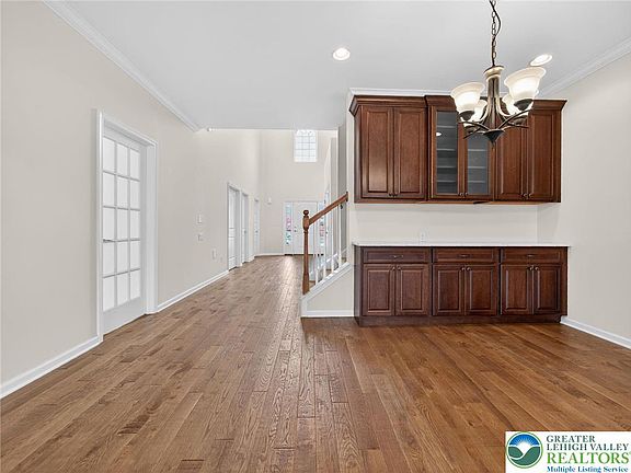 5th image of 4109 Eveningstar Rd