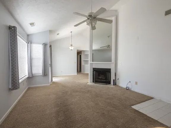 4th image of 1072 Hampshire Pl