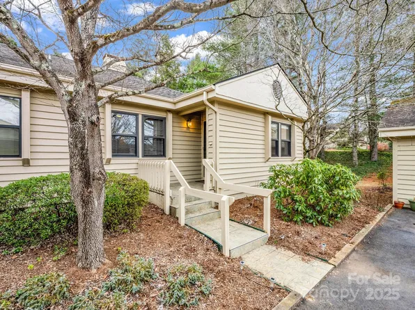 3103 Saint Augustine Pl, Asheville, NC 28805
