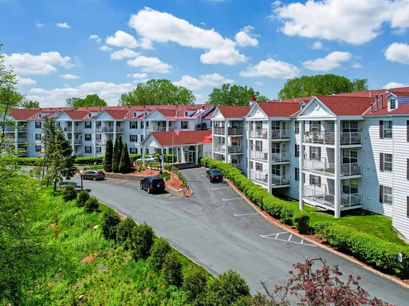 The Carriage House Apartments