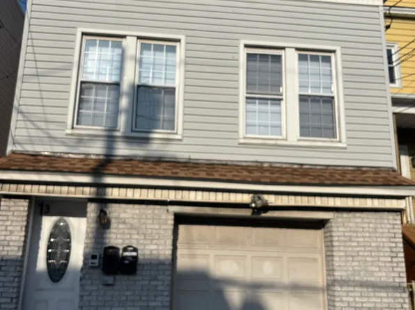 13 East 15th Street image 1 of 14