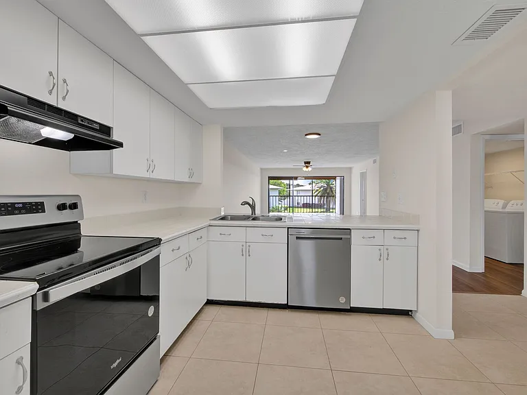 145 Cypress Way E #D-4 — Photo 25