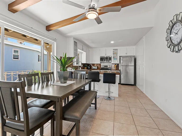 3842 Lamont St — Photo 10
