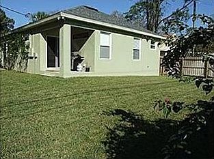 2nd image of 1621 Palmetto Ave