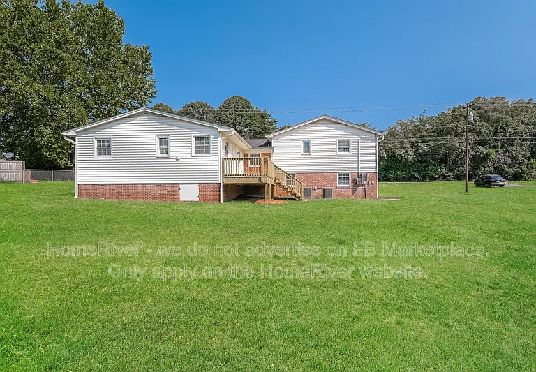 1603 W Mountain St — Photo 15