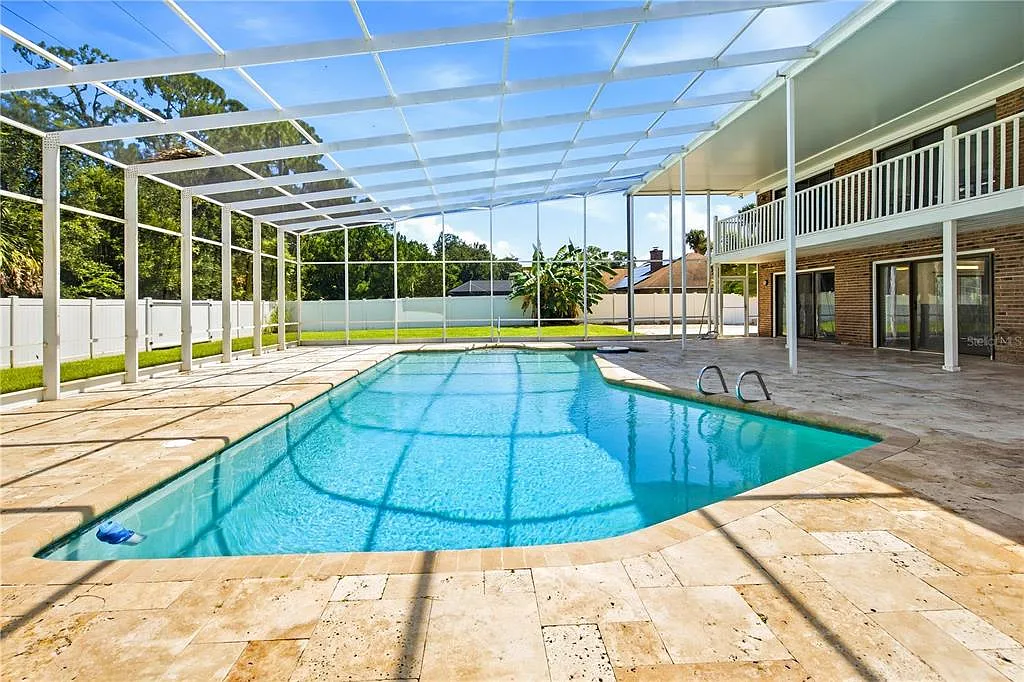 5 bed, 4.0 bath, 3698 sqft, $3,800 — Photo 4