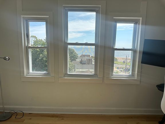 4th image of 57 Dawson Ave #4