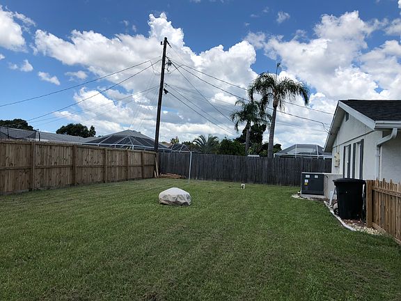 3rd image of 370 Sunnyside Dr