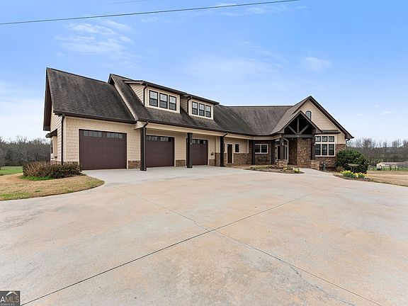 4th image of 725 County Farm Rd