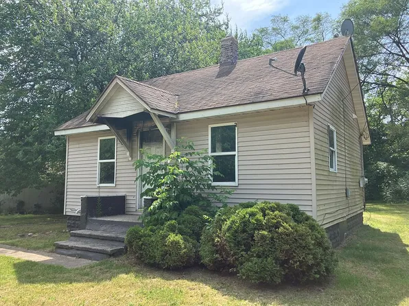 1322 Rose Ave, Benton Harbor, MI 49022