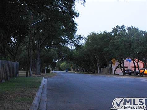 3rd image of 15101 Encinito St